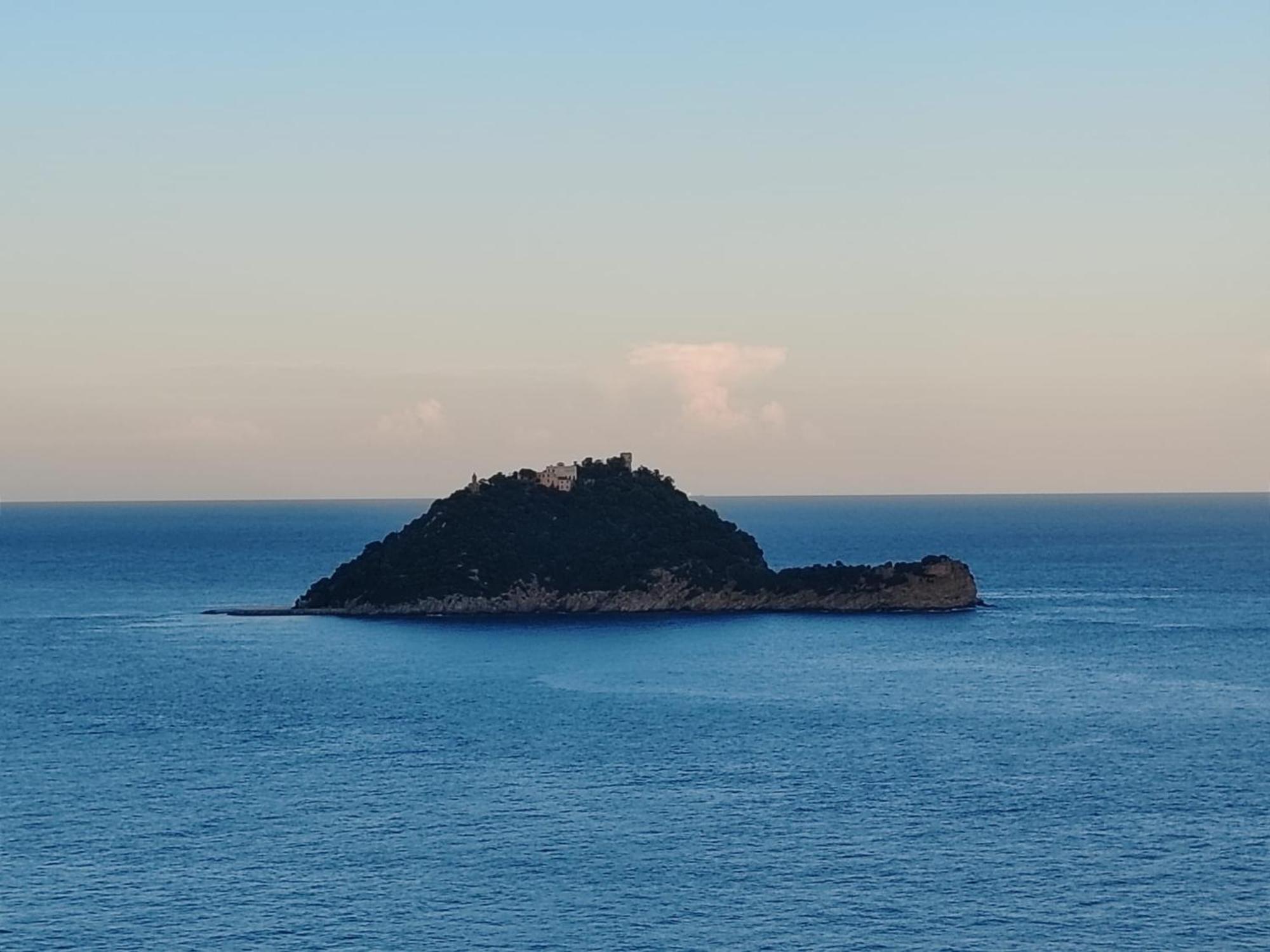 Appartamento Vista Mare Albenga Eksteriør billede