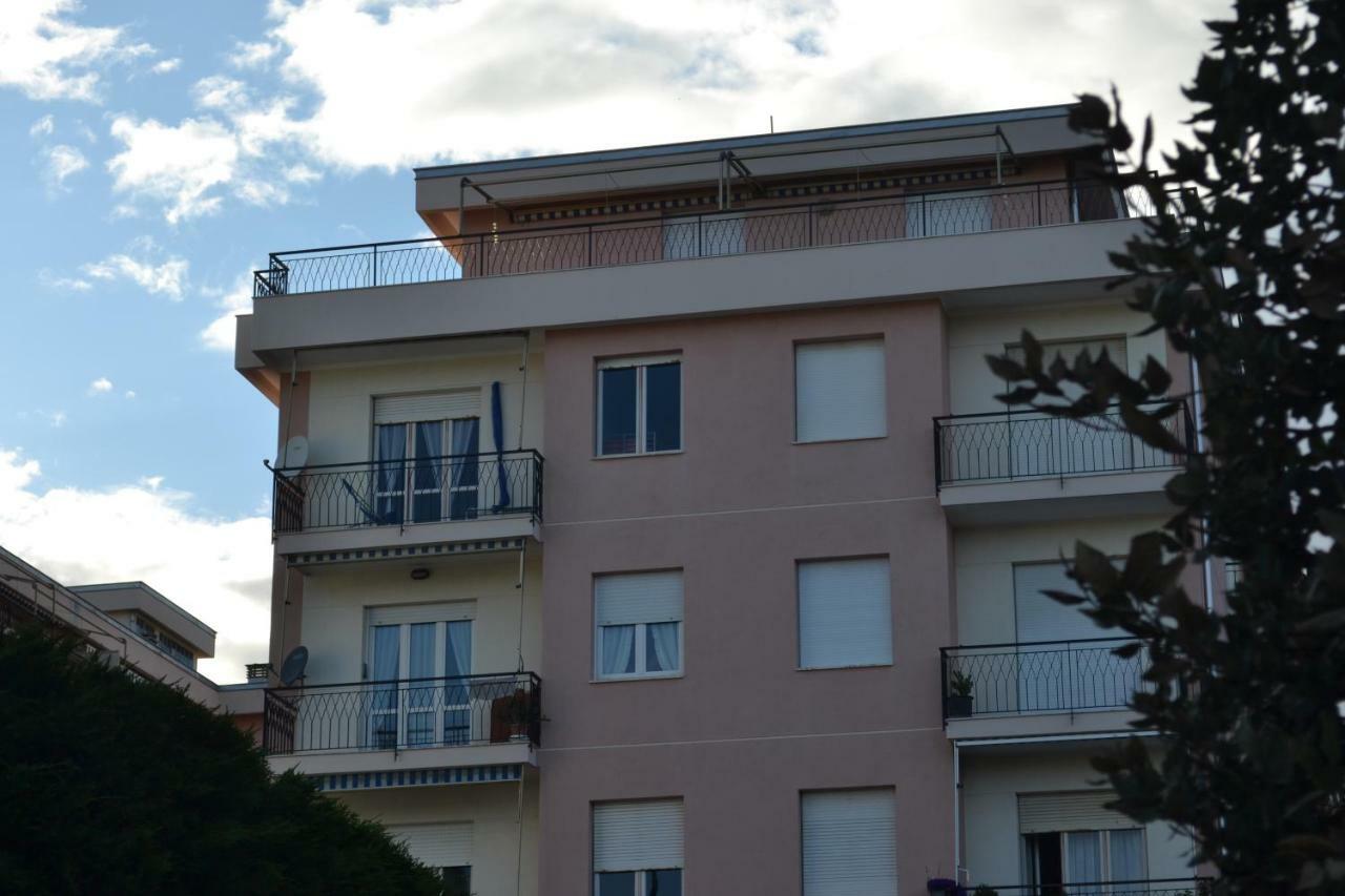 Appartamento Vista Mare Albenga Eksteriør billede