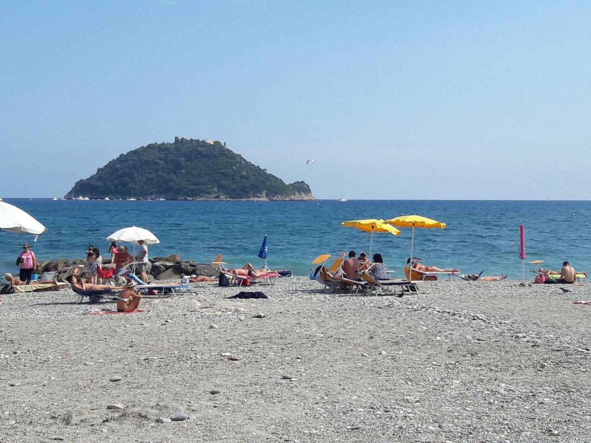 Appartamento Vista Mare Albenga Eksteriør billede